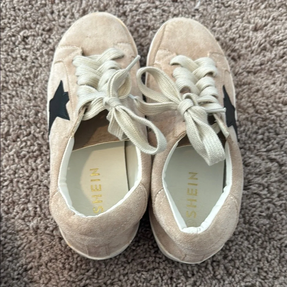Women's Tan Sneakers with Black Star - Picture 3 of 4